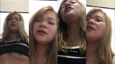 ホットワイフの女性同僚が公衆トイレで馬に乗って浮気する