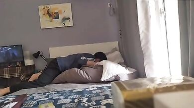 Sinh viên năm thứ hai bật khóc sau món kem