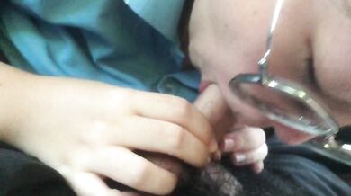 車の中で女子高生のフェラ