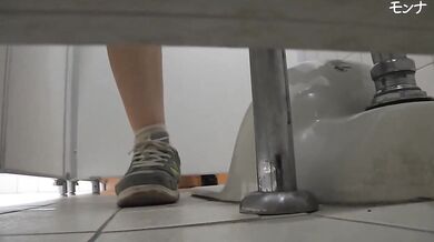 トイレのぞきトム FH8X