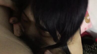 My ex-girlfriend's sister is such a good eater