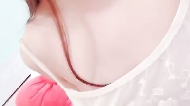 2年生女子が連休中に自宅でこっそり5枚撮影