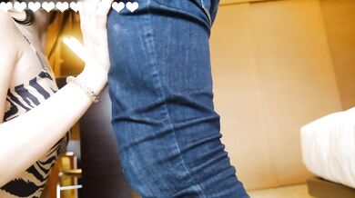 The beauty was pressed on the table by her boss according to the unspoken rules