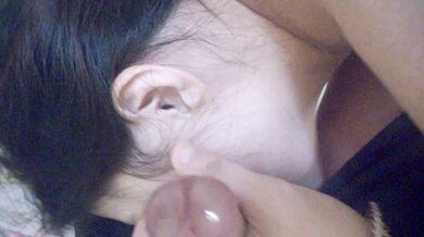 女性秘書はおいしそうに食べた