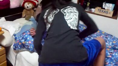 健康的な女子二人のじゃれあい