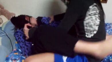 健康的な女子二人のじゃれあい