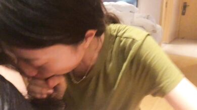 清純な少女のフェラチオ