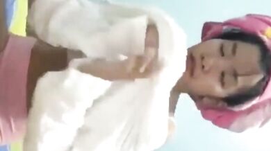 洗完澡穿衣服自拍