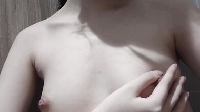 馬尾妹妹廁所摸奶自拍2