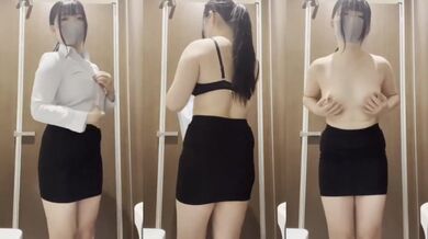 Thigh girl toilet masturbation