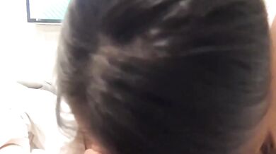 長得非常不錯的小姐姐非常配合