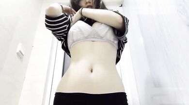 露奶自拍12