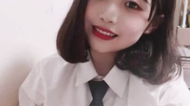 蓬蓬短髮妹自慰出白醬