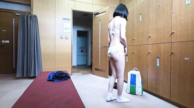 [テニスウェア】天使のふくらみ！完璧なちっぱいちゃんゲット！お着替えありがとう～