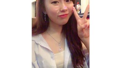 反差美女全裸自拍摳穴