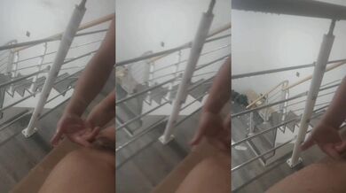 中二階に水を撒くための穴を掘る