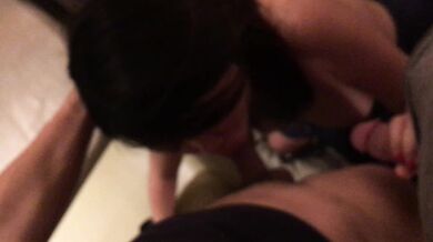 巨乳娼婦のホテルでの情熱的なセックス