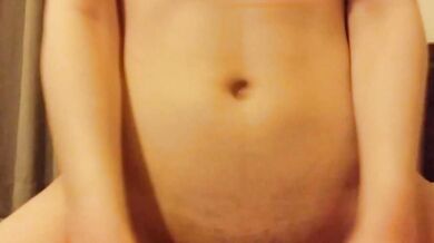 高校生カップルが家族のいない隙に女子高生の家でこっそりセックス（2）