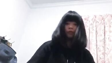 張邦梅がイチャイチャして自慰行為をする