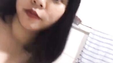 張邦梅がイチャイチャして自慰行為をする