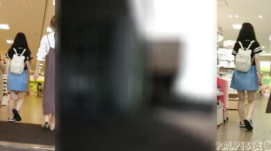 女の子と逆さ撮り