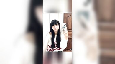 IGガールAIがストリップ