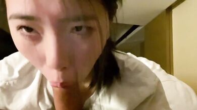 甘い女の子のフェラチオ