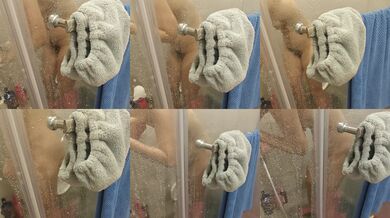 Secretly filming my girlfriend taking a bath # Her nipples are big and black