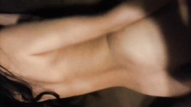 台湾のカップルが愛の自撮り、美しい胸の女性が甘い叫び声を上げる（2）