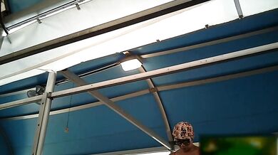 韓国のプールの更衣室