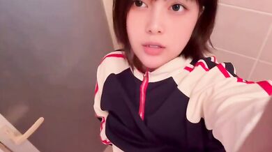 超可愛高中妹妹思春期自慰 想被男人幹