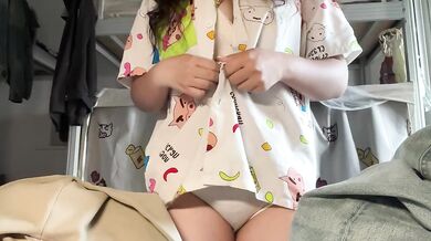 高中妹脫衣自拍45