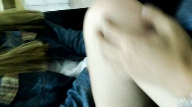 反差美女辦公室揉毛逼