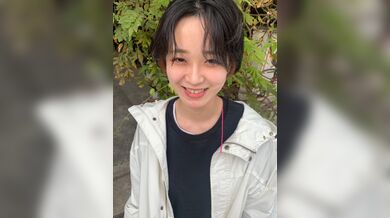 短發騷妹全裸M腿自慰