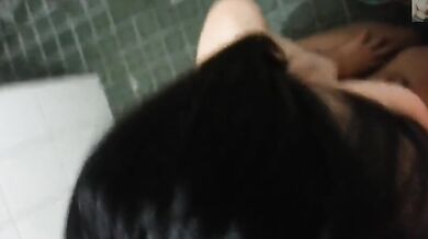 可愛單眼皮妹妹被男友口爆