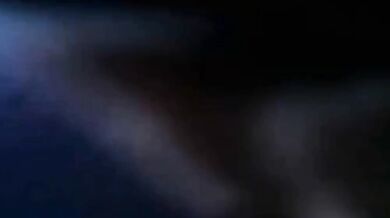 泳裝特寫插假屌出白醬