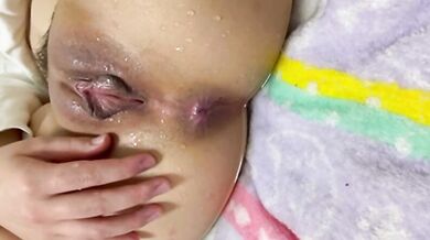 ブシュブシュ！シュィィィ！と大量潮吹き