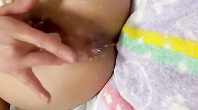 ブシュブシュ！シュィィィ！と大量潮吹き