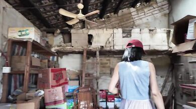 おじいちゃんの売店で買い物