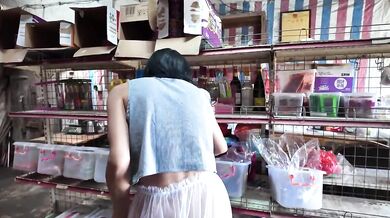 おじいちゃんの売店で買い物