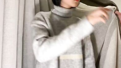 美女姜妤がホテルで撮影中にオーラルセックス