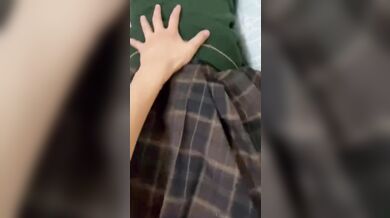 上海の女子生徒が悪質な叔父に養われ歪んだ生活、入浴・性行為・着替え全てが暴露