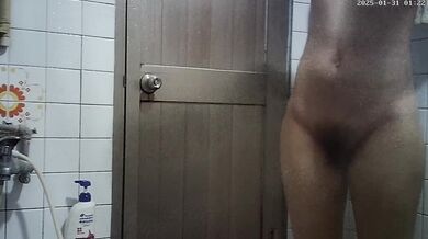 二番目の従姉の入浴を盗撮