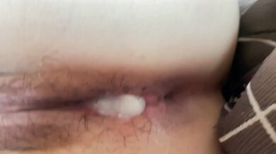 隣に住む幼なじみとのハメ撮りセックス