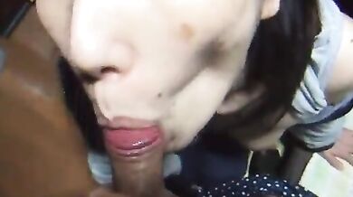 おとなしい愛妻の口内に射精する優しい妻