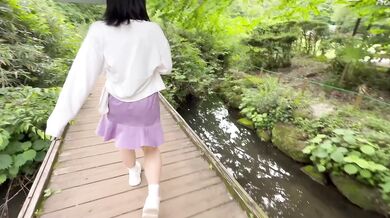 口内爆射正座イラマで口から溢れ出る大量精子... 〜車内で大量潮スプラッシュ