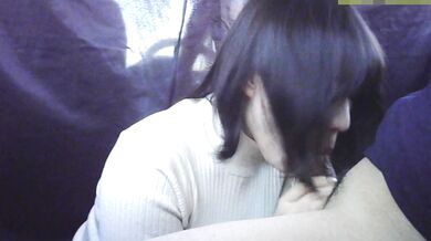 営業ウーマンの車内フェラ