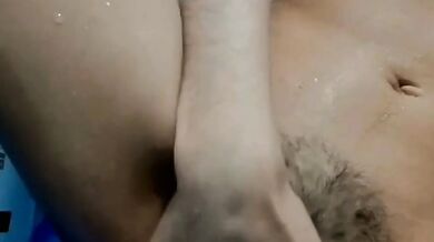 マレーシアの妹が毎日自慰行為