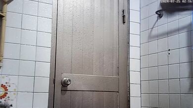 小柄な従妹の入浴を盗撮