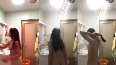 貧乳の妹が靴下を洗いながらシャワー